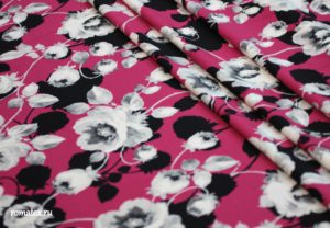 Швейная ткань Барби принт розы цвет фуксия